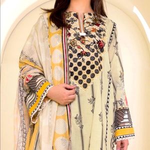 Pakistani Indian suit sold